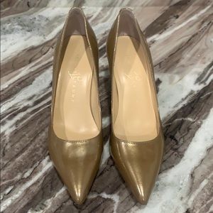 Ivanka Trump Gold stiletto pumps size 8 1/2